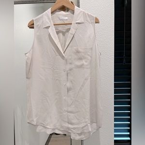 EQUIPMENT SLEEVELESS KIERA SILK BLOUSE COLOR: FOG SIZE:L